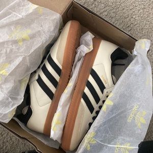 Adidas Sambas OG W | Cream and Black | US size 7